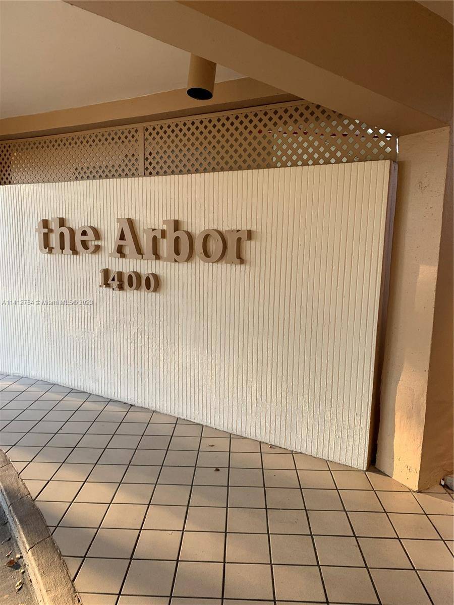 1400 Saint Charles Pl #215, Pembroke Pines, FL 33026
