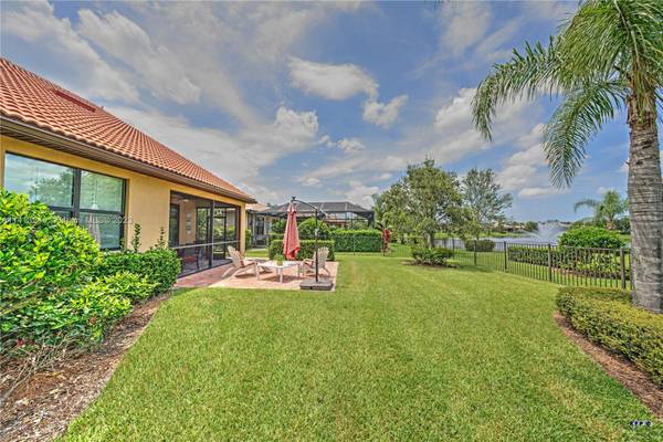 Port St. Lucie, FL 34984,258 SE Courances Dr