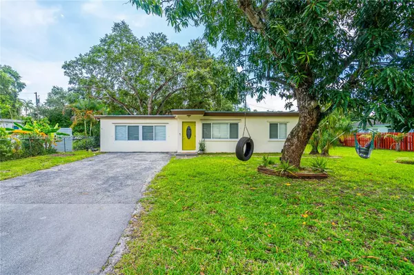 5190 SW 28th Ave,  Dania Beach,  FL 33312