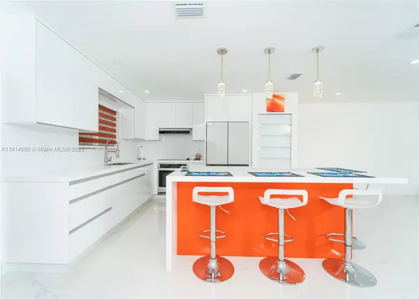 13235 NW 5th Ter,  Miami,  FL 33182