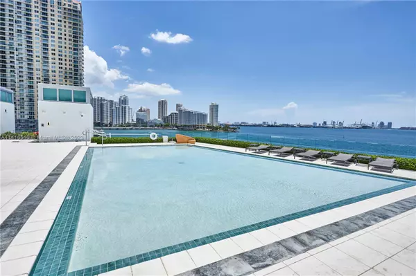 Miami, FL 33131,1331 Brickell Bay Dr #608