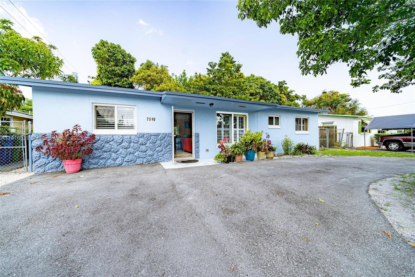 2510 NW 30th Way, Fort Lauderdale, FL 33311