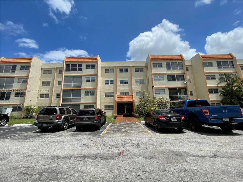 2251 NW 41st Ave #410, Lauderhill, FL 33313