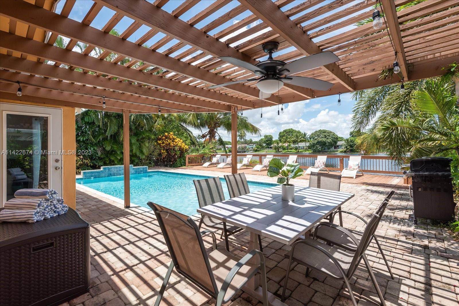 3351 NW 67th St, Fort Lauderdale, FL 33309