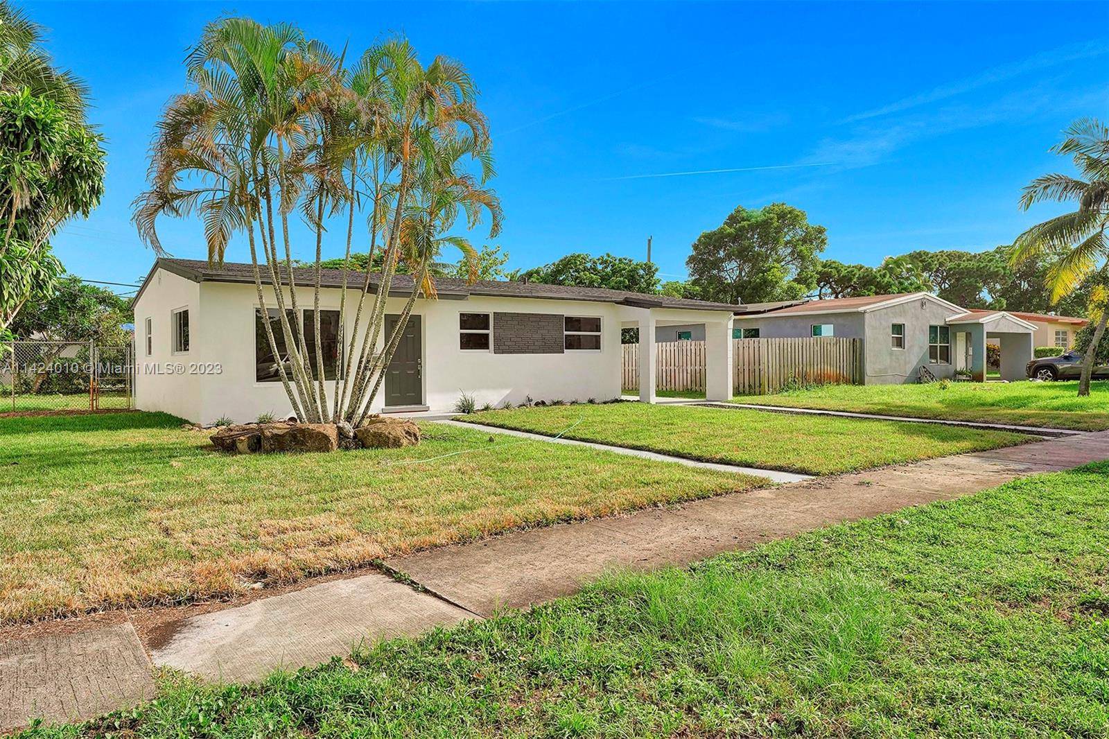 2410 SW 5th St, Fort Lauderdale, FL 33312