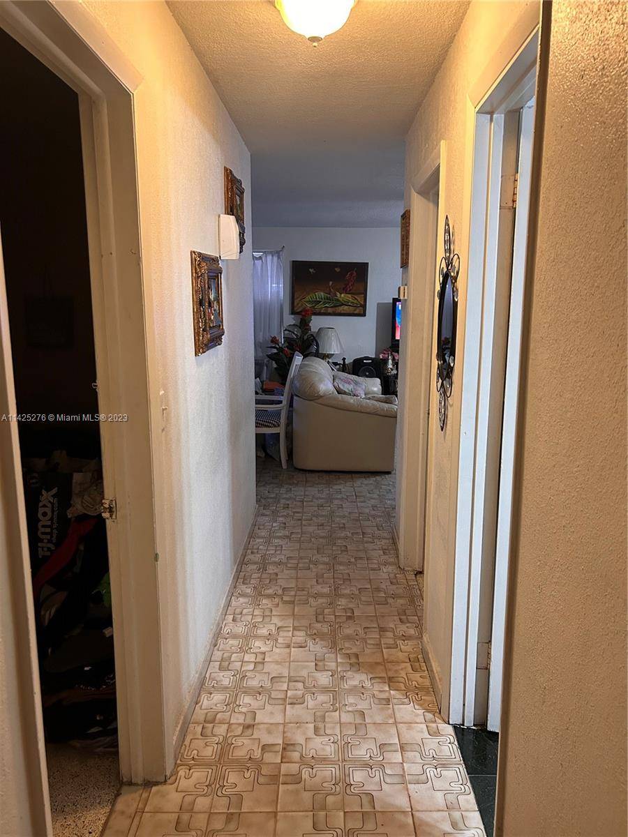 Hialeah, FL 33010,1521 W 7th Ave