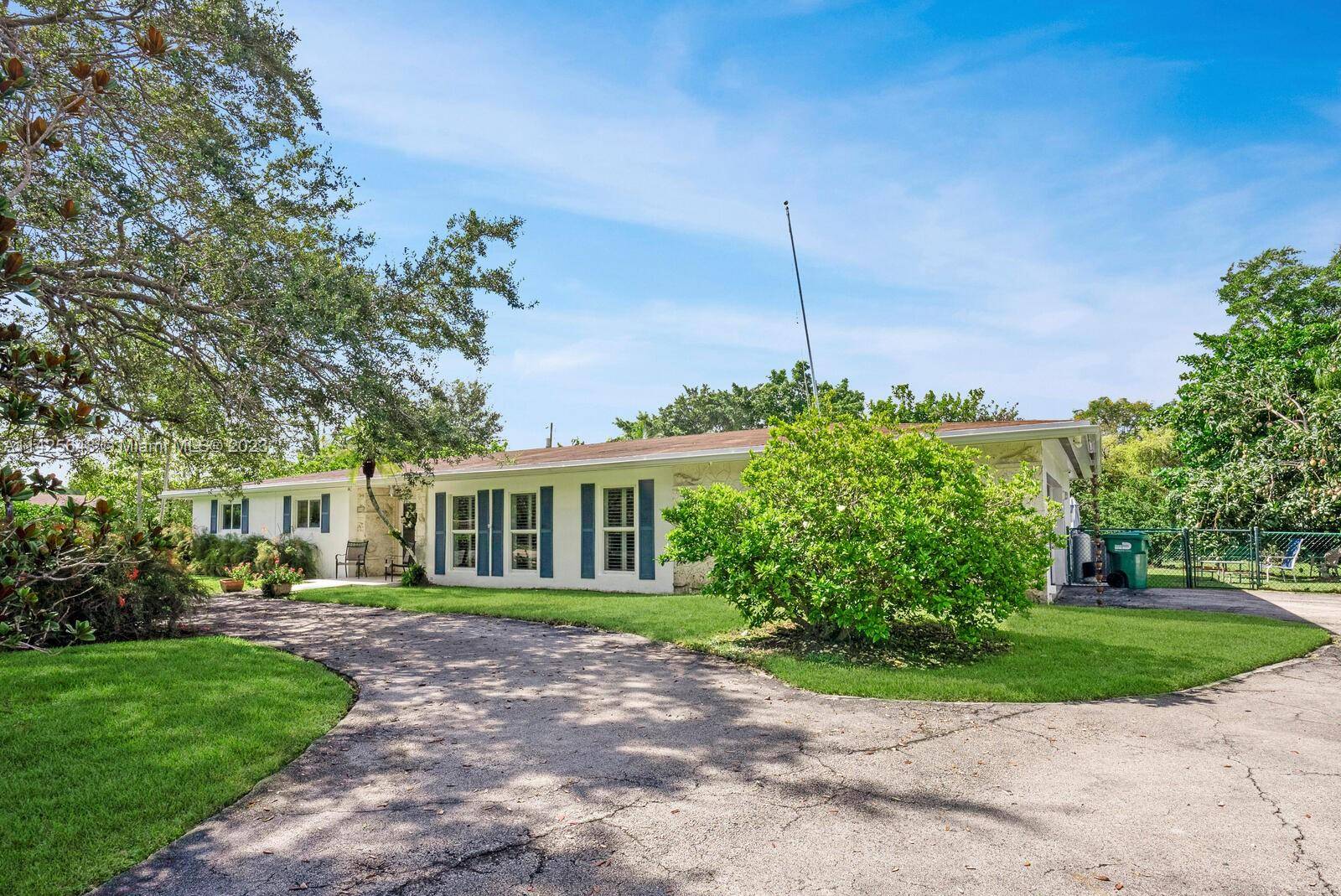 Palmetto Bay, FL 33156,8140 SW 136th St
