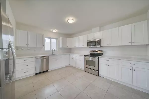 Miami, FL 33165,9555 SW 40th Ter