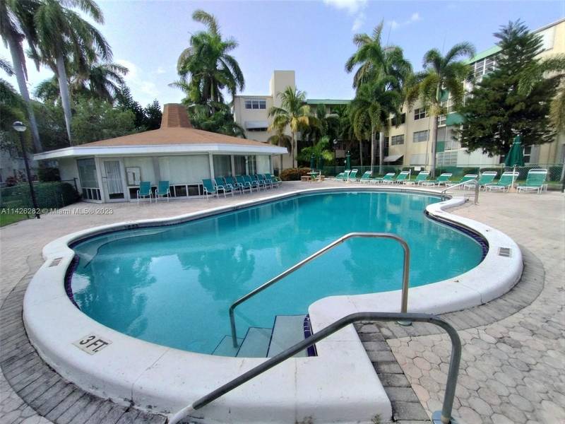 1333 E Hallandale Beach Blvd #103, Hallandale Beach, FL 33009