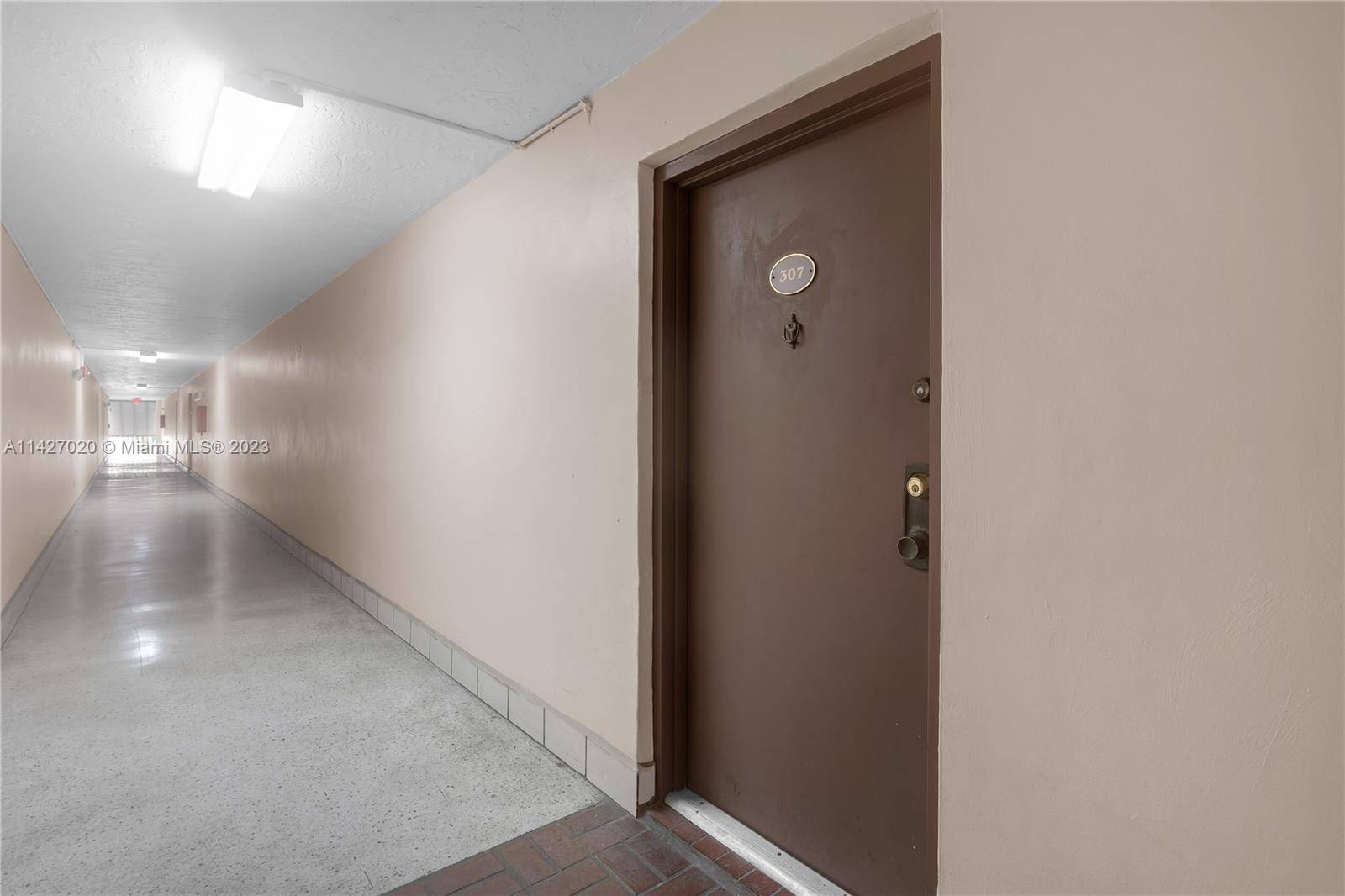Miami, FL 33174,9400 W Flagler St #307