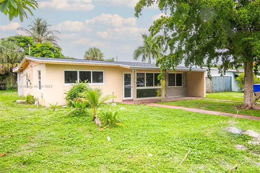 1260 NE 3rd St, Pompano Beach, FL 33060