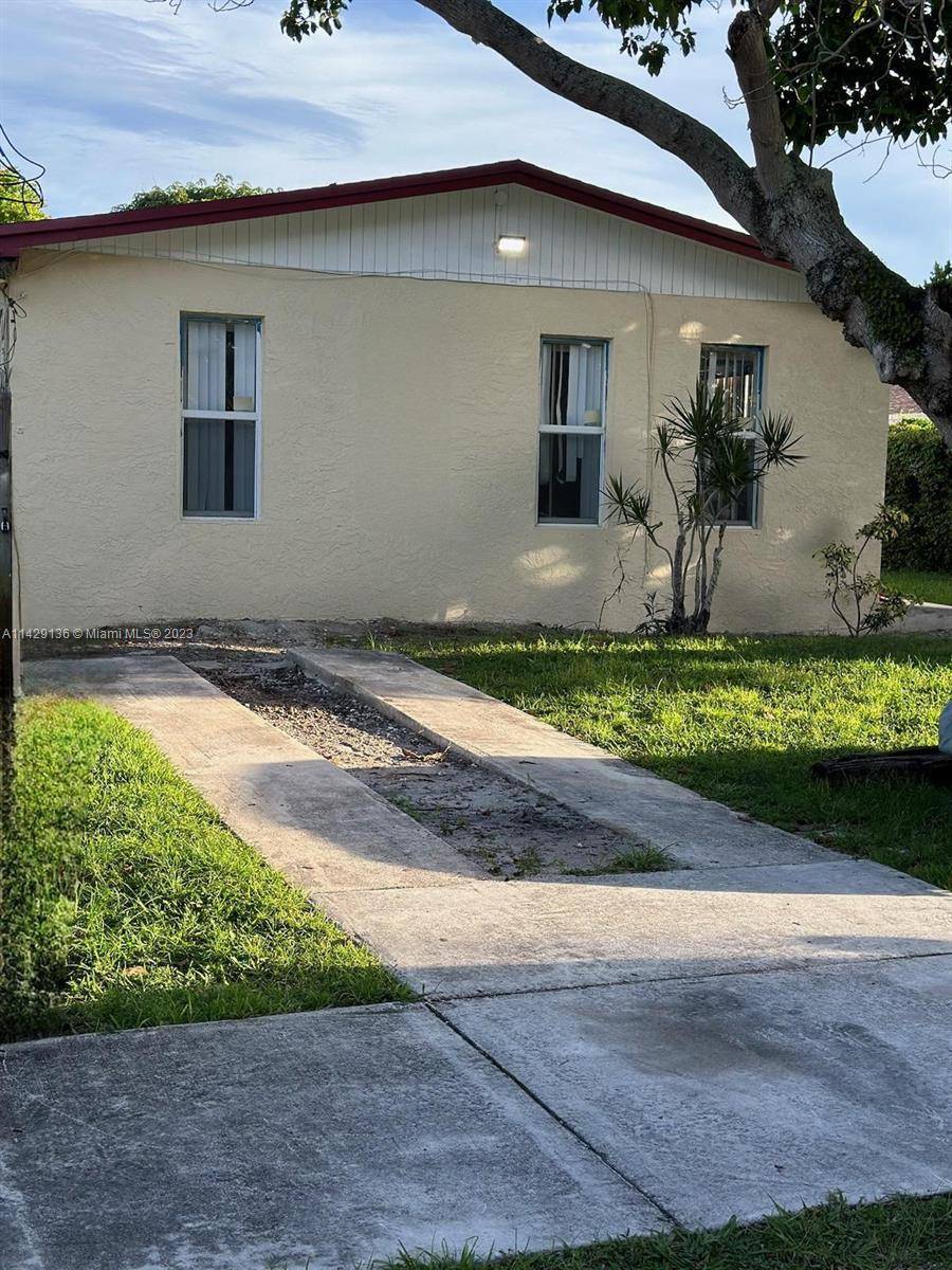 1170 NE 112th St, Miami, FL 33161