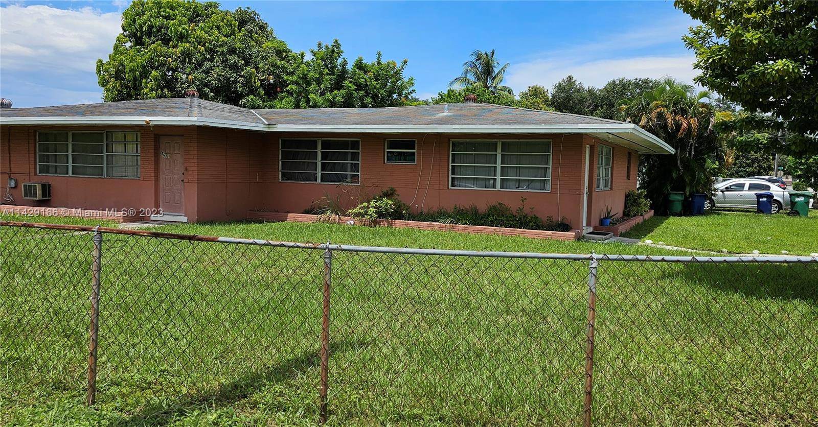 55 NE 184th Ter,  Miami,  FL 33179