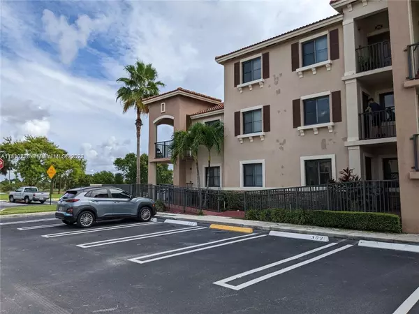 Cutler Bay, FL 33190,22441 SW 88th Pl #301-5