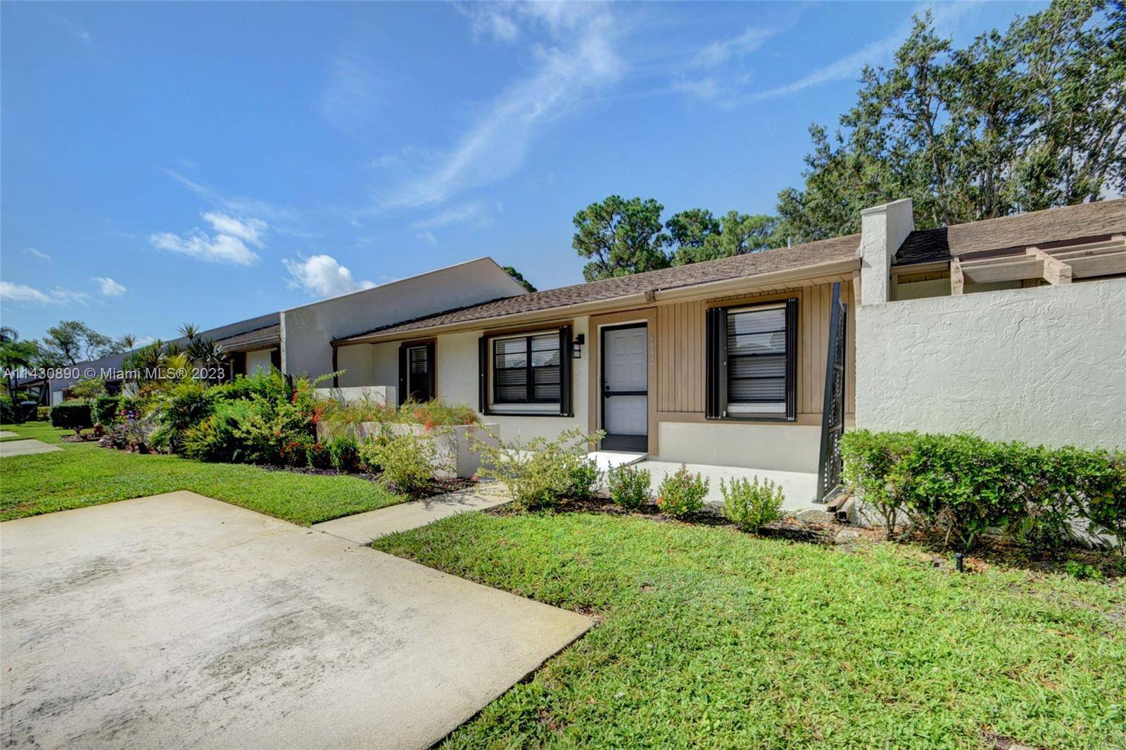 Green Acres, FL 33463,6132 Fairfield Cir #7