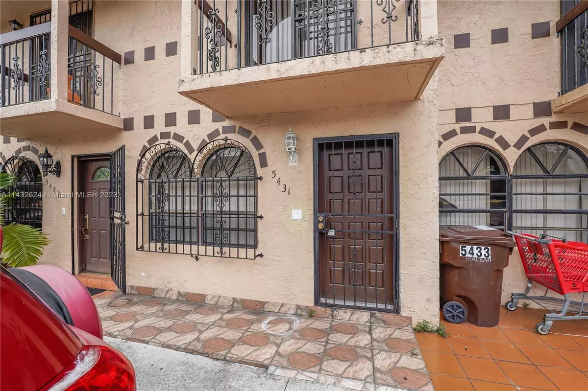 Hialeah, FL 33016,5431 W 22nd Ct #107