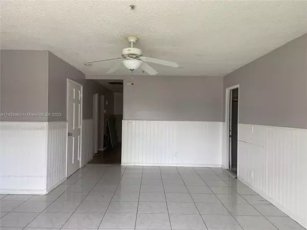 Lake Worth, FL 33463,4866 Poseidon Pl