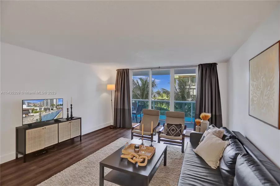 2301 Collins Ave #333, Miami Beach, FL 33139