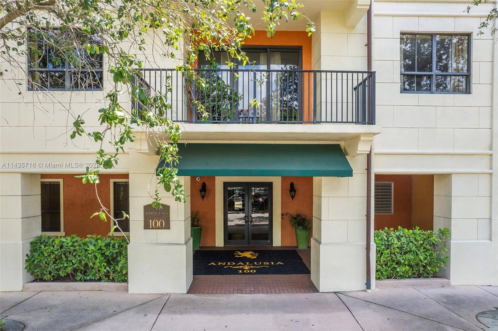 Coral Gables, FL 33134,100 Andalusia Ave #504