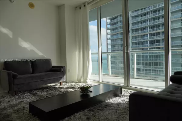 Miami, FL 33131,475 Brickell Ave #4409