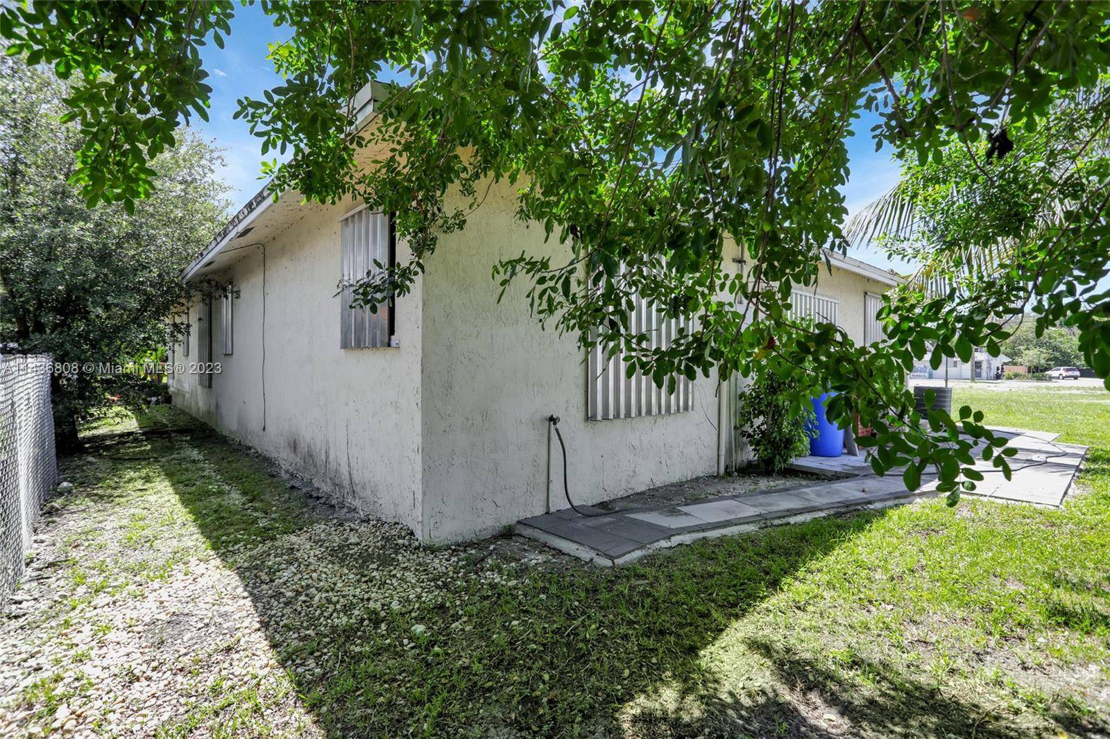 Pompano Beach, FL 33060,613 NW 5th Ave