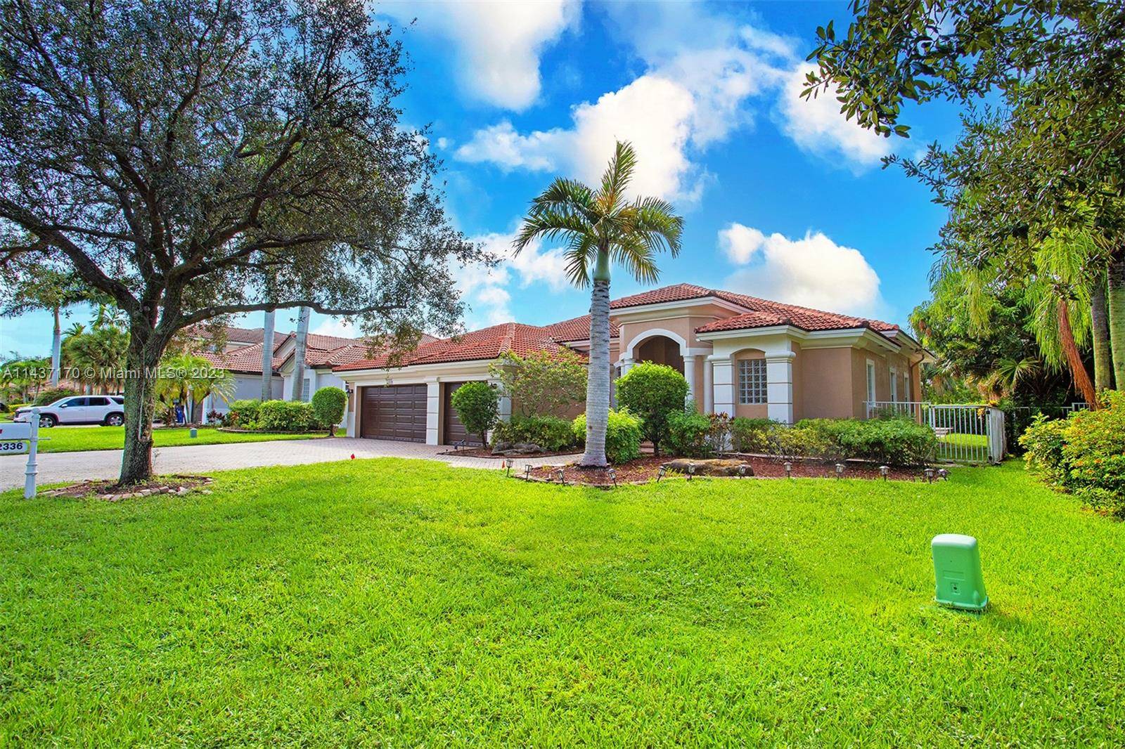 12336 NW 48th Dr, Coral Springs, FL 33076