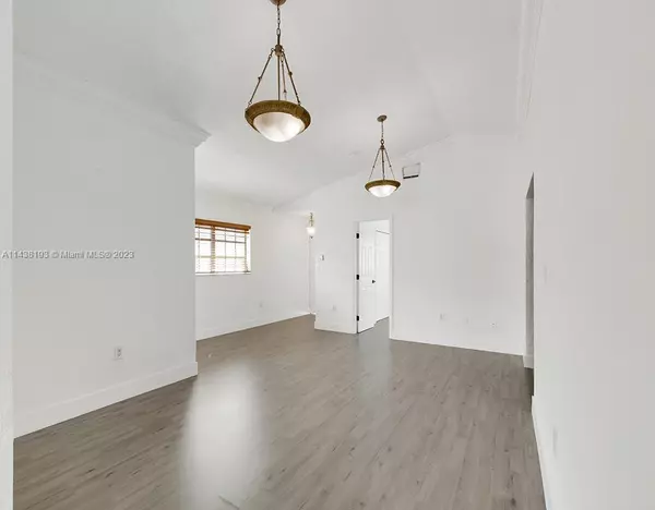 Hialeah, FL 33016,2685 W 70th Pl