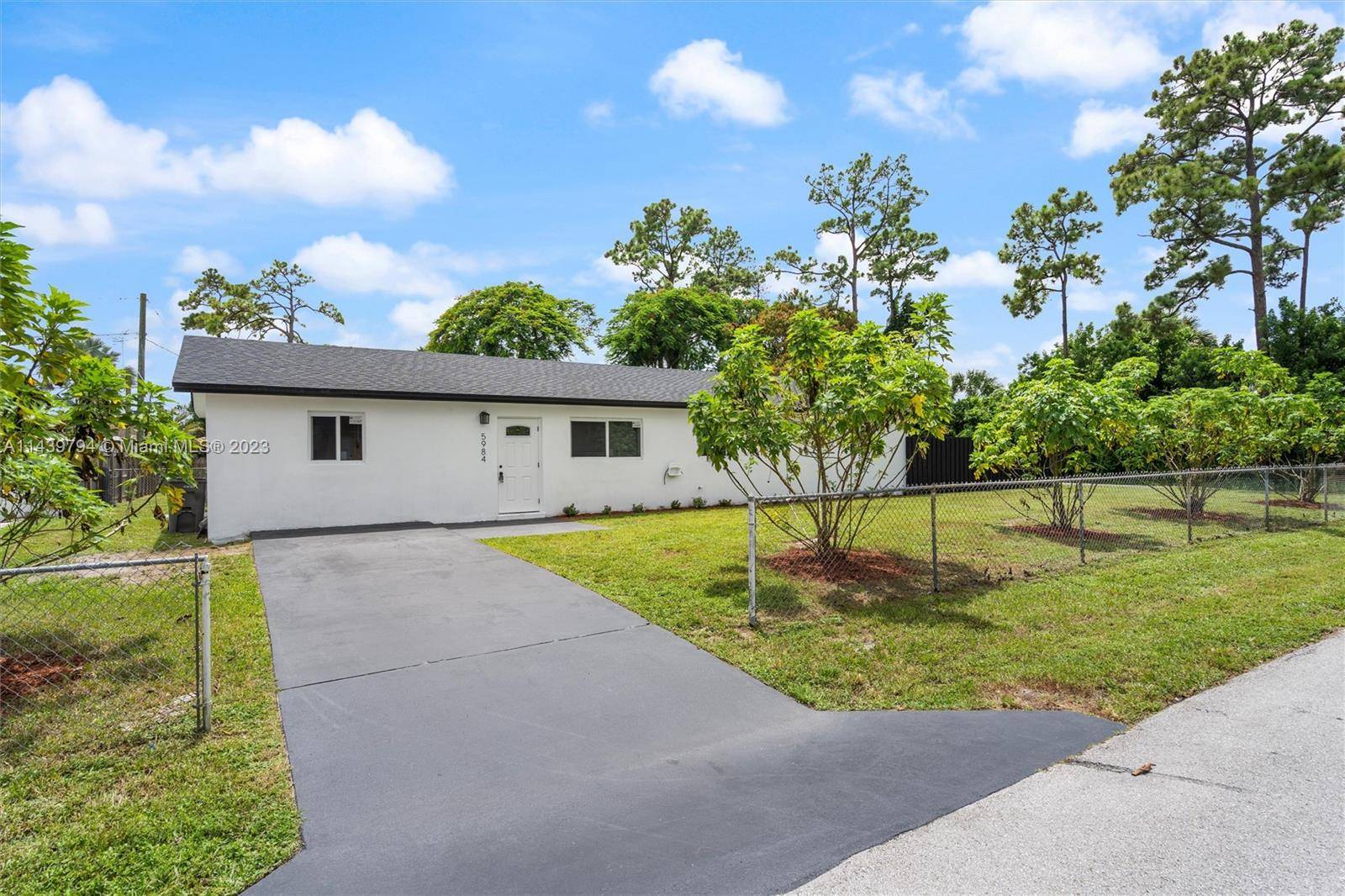 5984 Kumquat Rd, Palm Beach, FL 33413