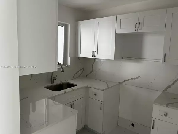Hialeah, FL 33012,3845 W 9th Ave #37