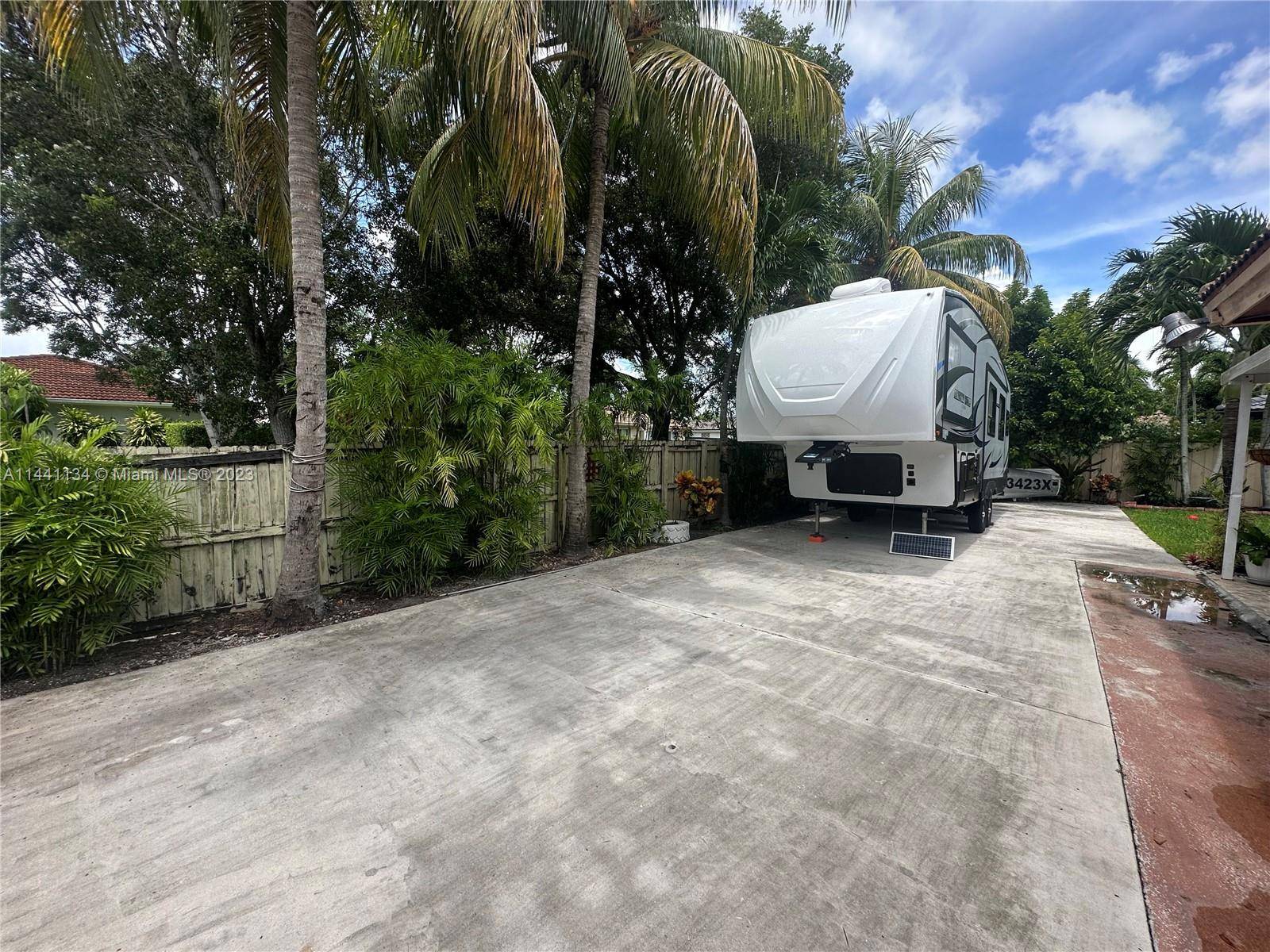 Miami, FL 33170,12485 SW 221st St