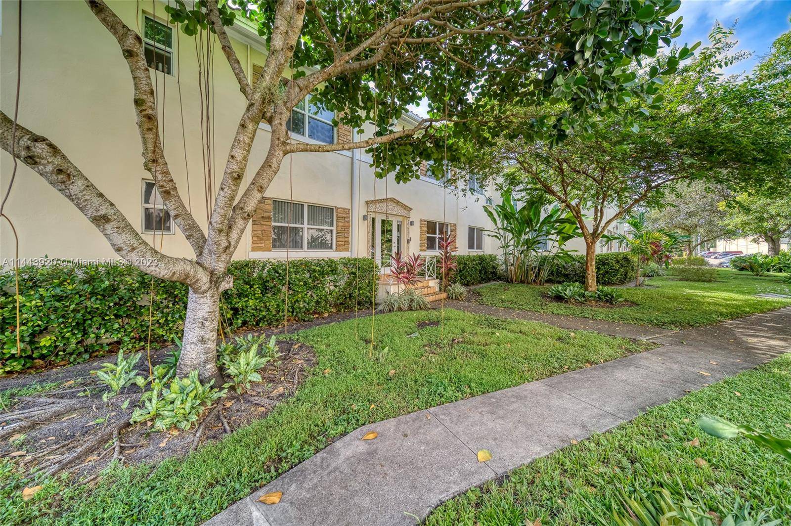 Miami Shores, FL 33138,723 NE 91st St #1C