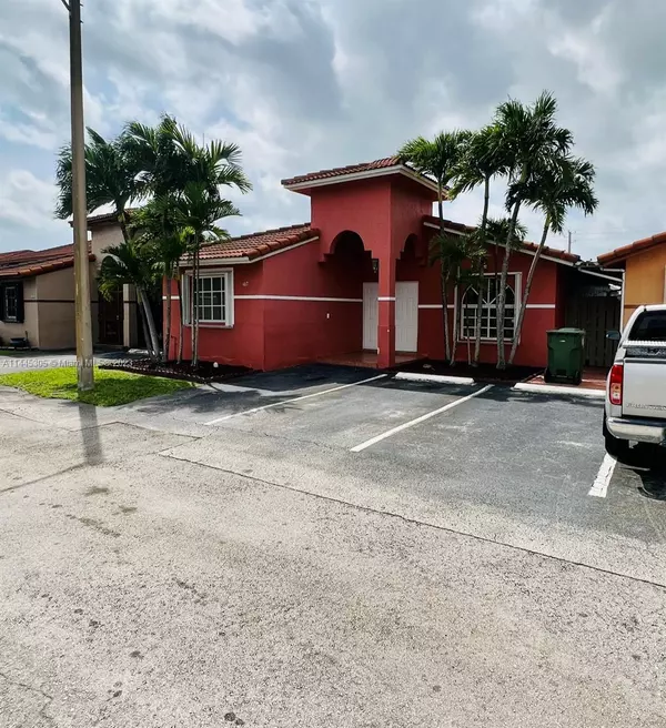 3355 W 68th St #102, Hialeah, FL 33018