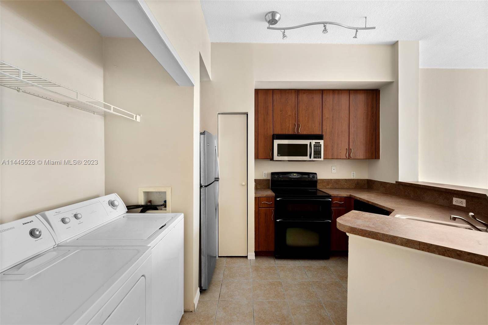 Surfside, FL 33154,9201 Collins Ave #1223