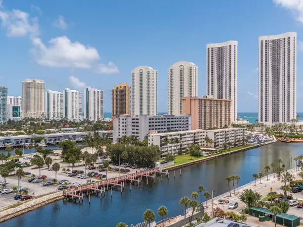 Sunny Isles Beach, FL 33160,500 Bayview Dr #1119