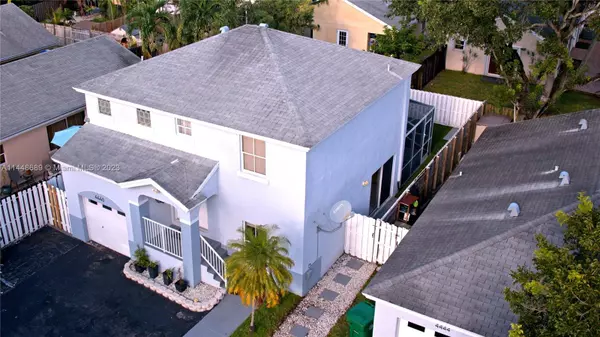4440 SW 72nd Ter, Davie, FL 33314