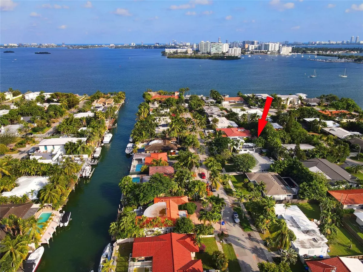 Miami, FL 33138,1164 NE 86th St