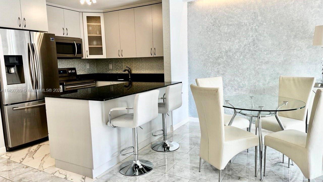 North Miami Beach, FL 33160,3665 NE 167th St #209