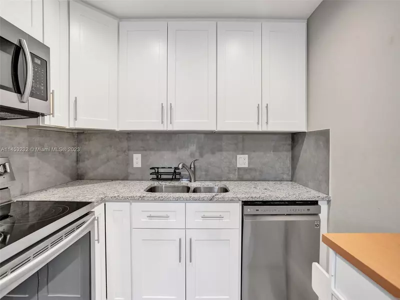 13250 SW 4th Ct #105G, Pembroke Pines, FL 33027