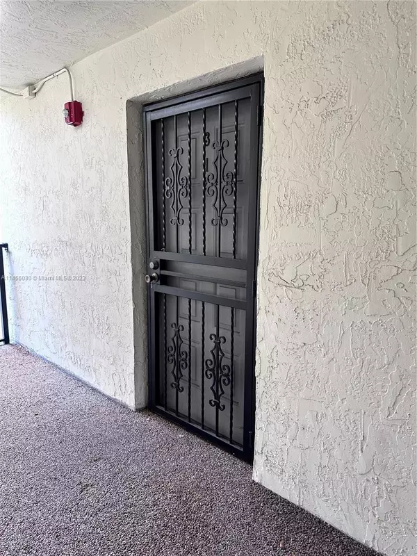 Doral, FL 33166,8005 Lake Dr #312