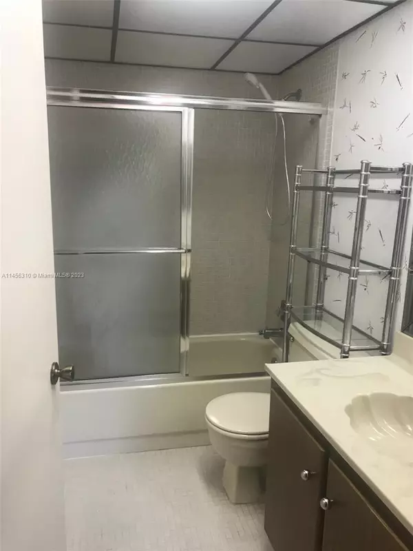 Lauderdale Lakes, FL 33319,3121 NW 47th Ter #411