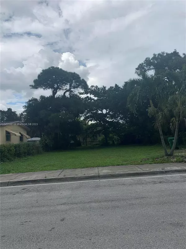 Fort Lauderdale, FL 33311,2725 NW 7th St