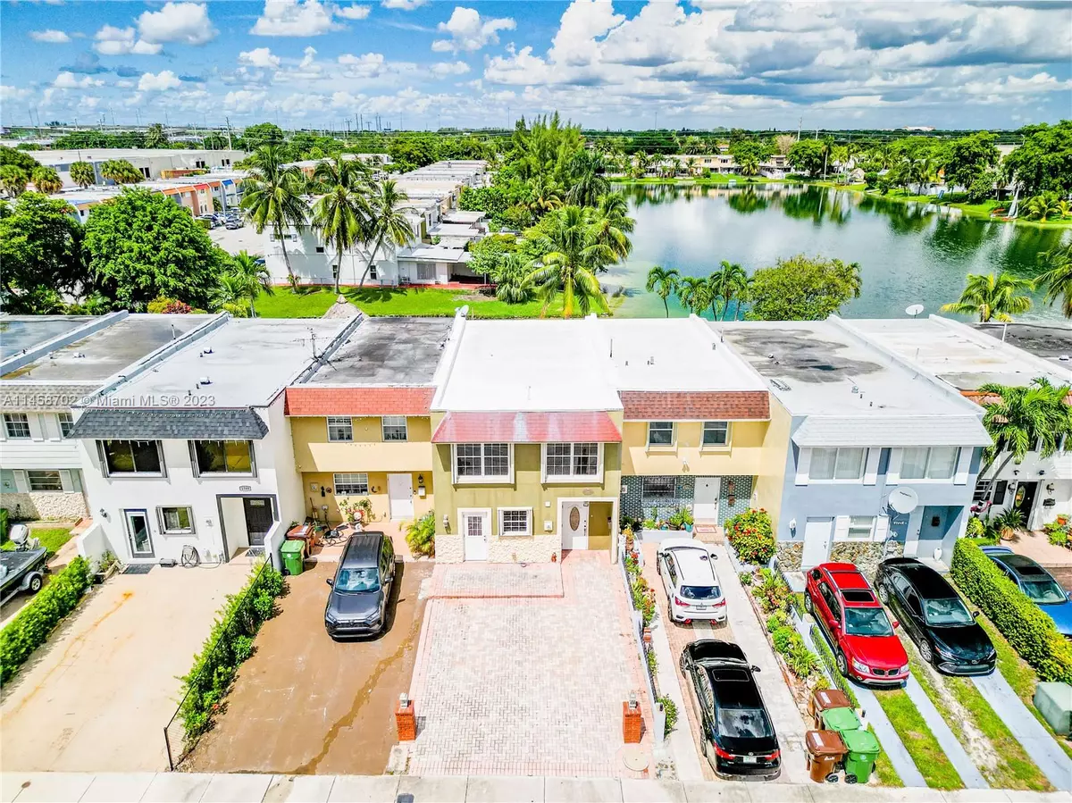 Hialeah, FL 33014,1781 W 72nd St #1781