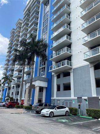 5077 NW 7th St #903, Miami, FL 33126