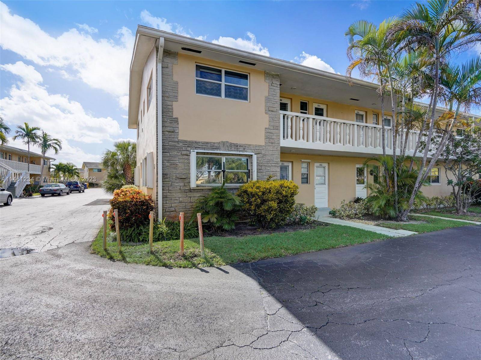 Boynton Beach, FL 33435,2222 NE 1st Way #101