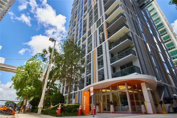 31 SE 6th St #2407, Miami, FL 33131