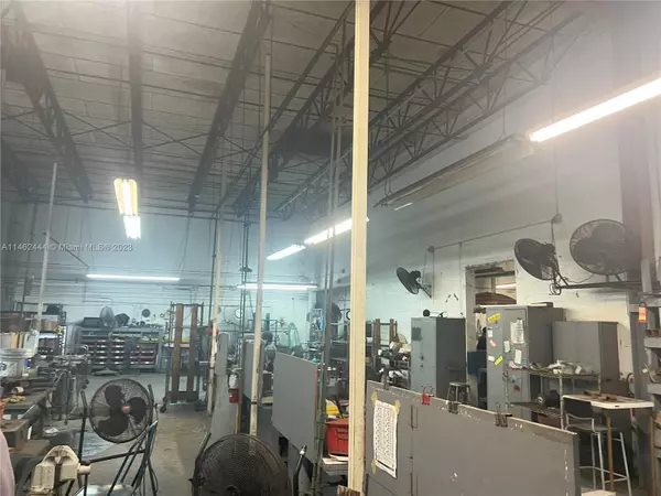 Fort Lauderdale, FL 33309,6785 NW 17th Ave