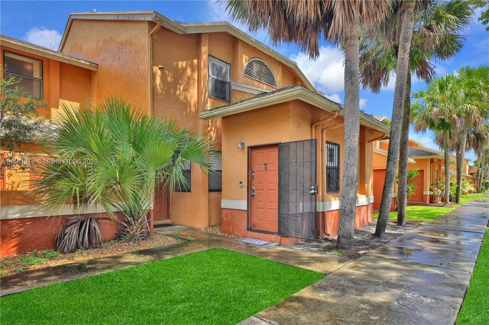 Lauderhill, FL 33313,2481 NW 56th Ave #6-16