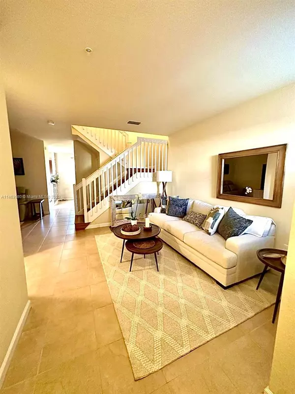 Plantation, FL 33325,Address not disclosed