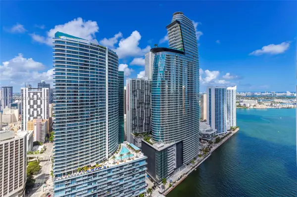 Miami, FL 33131,485 Brickell Ave #4004