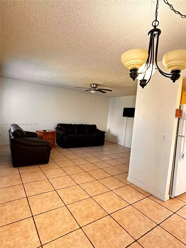 Pembroke Pines, FL 33027,13300 SW 1st Street #204-O
